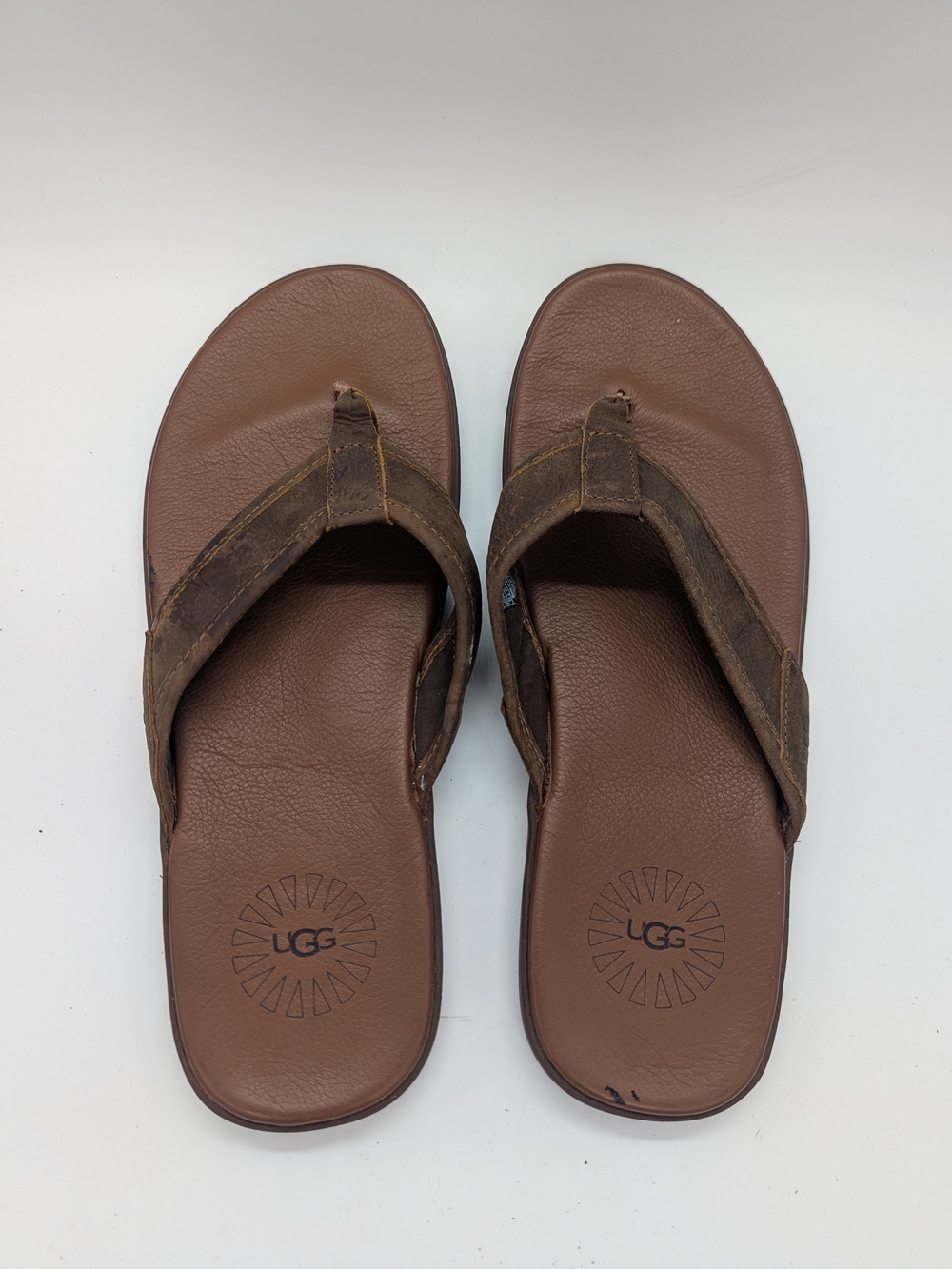 UGG Men's Seaside Brown Leather Flip Flop Sandals Size US 11 Resortwear Beach